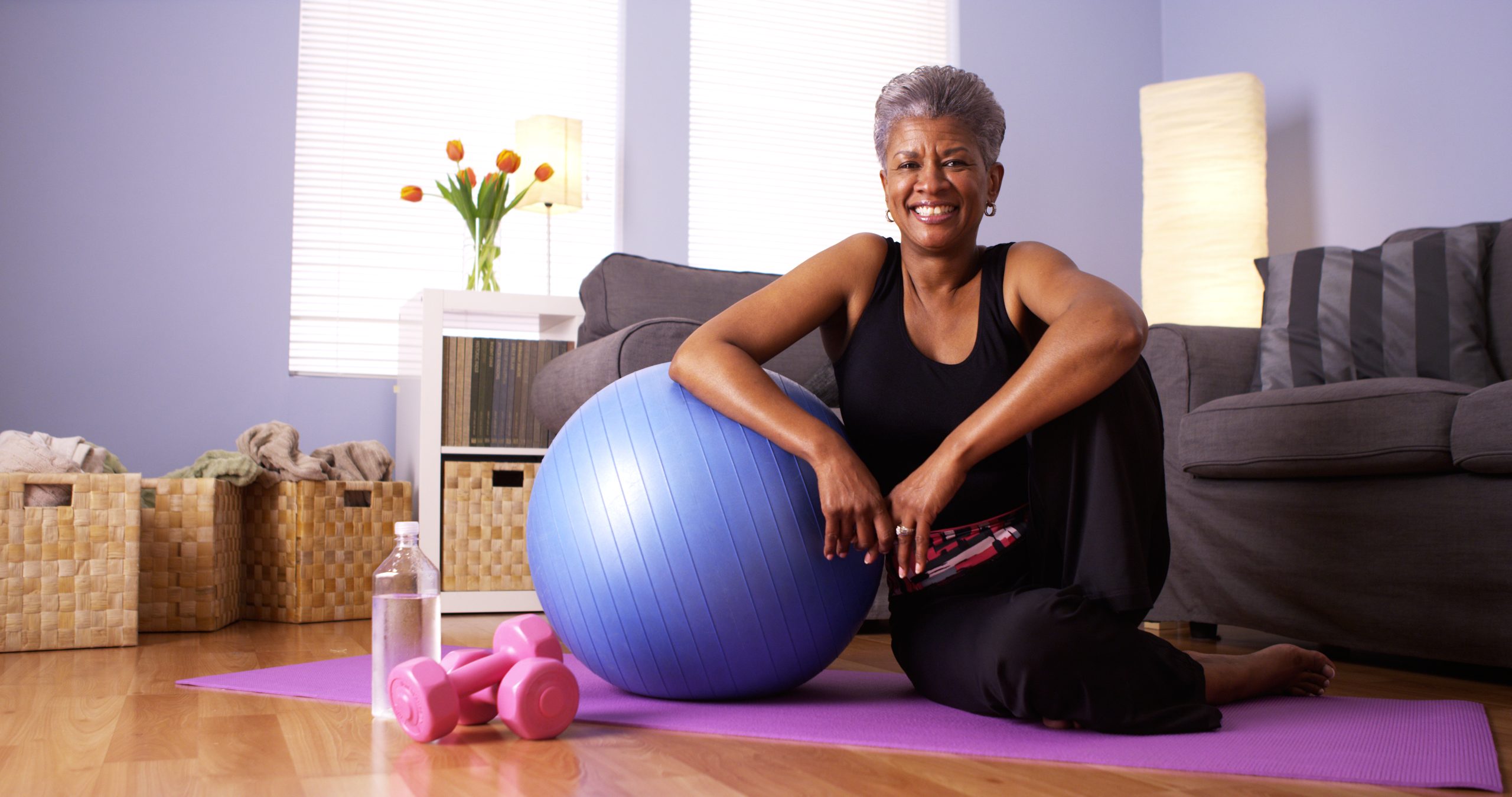 Slideshow_3_Woman_Yoga-scaled